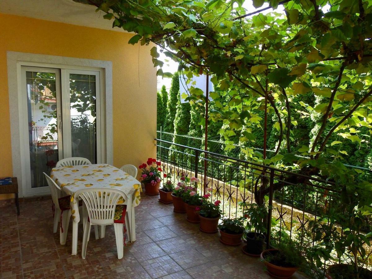 روفينج Apartment Girasole المظهر الخارجي الصورة